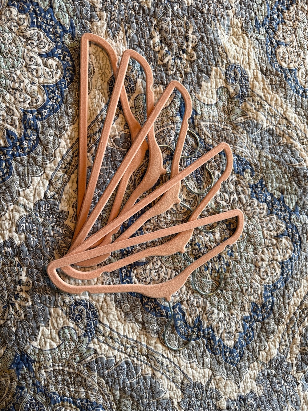 Set of 5 Pink Velvet Non-Slip kids Hangers